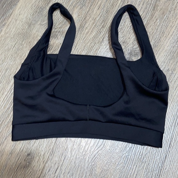 LEFT ON FRIDAY size S TOP SHELF SQUARE FRONT, MEDIUM COVERAGE, D-G CUP Swim Top - Picture 3 of 6